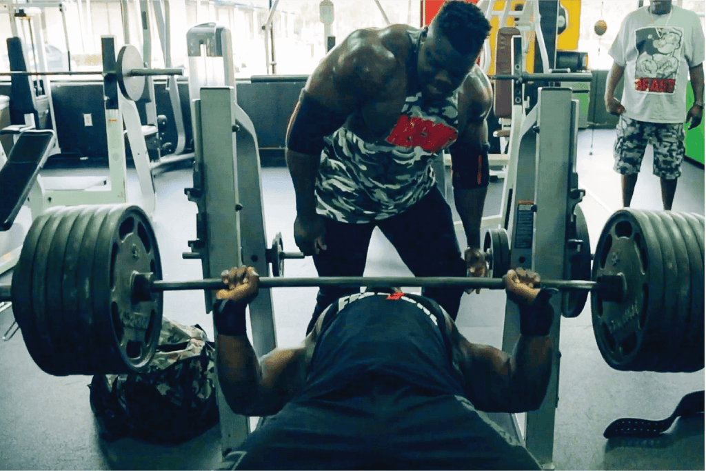 Johnnie Harris Smashes 655 On The Flat Bench!