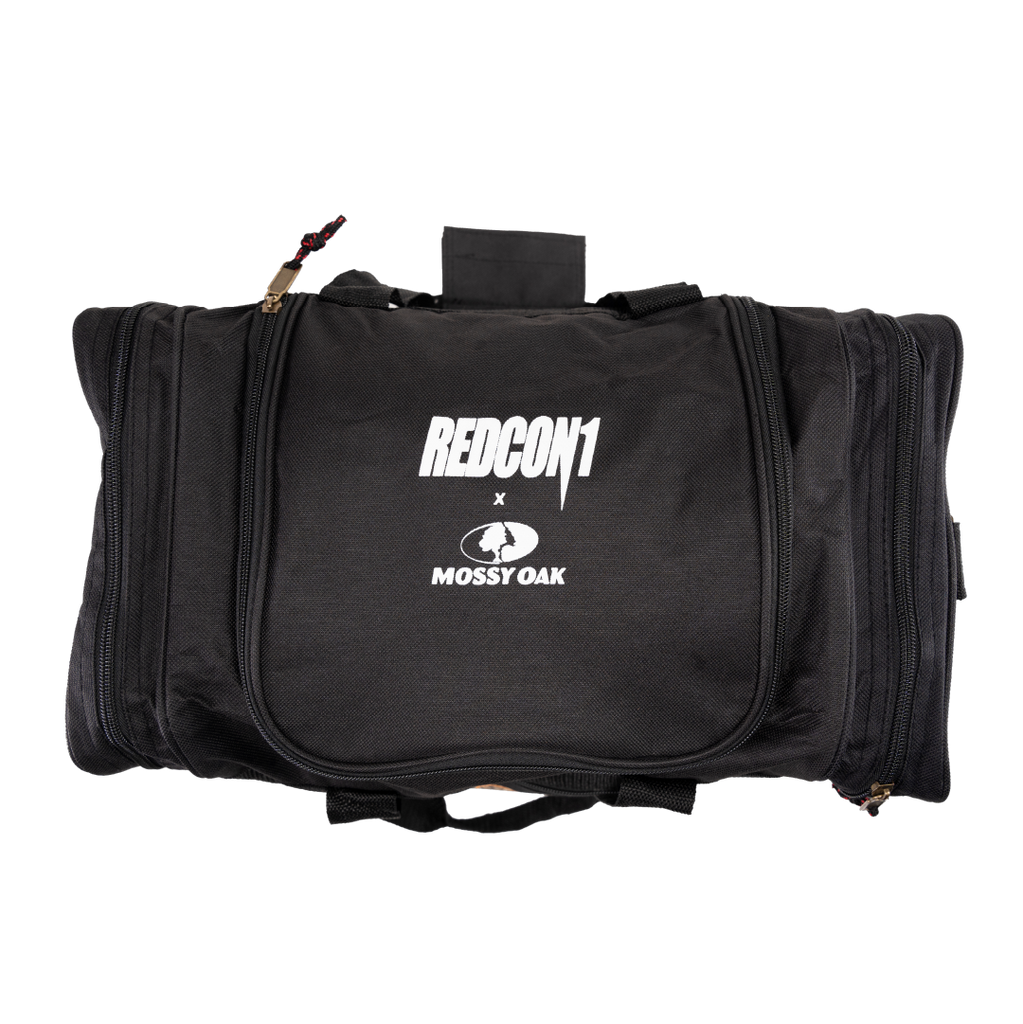 Mossy Oak Elite Black Duffle Bag Lifestyle 2